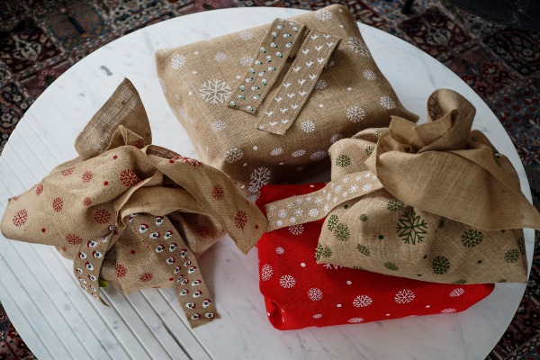 hessian burlap fabric for gifting