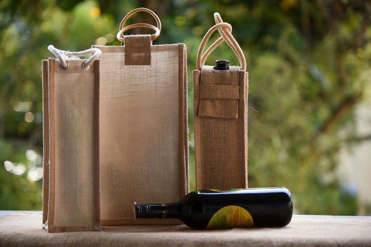 2,134 Wine Bottle Bag Stock Photos - Free & Royalty-Free Stock Photos from  Dreamstime